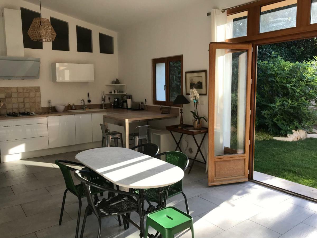 Maison De Campagne By La Boite En Plus Санлис Екстериор снимка